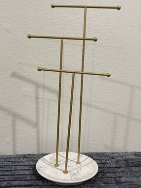 Umbra White Jewelry Stand Base